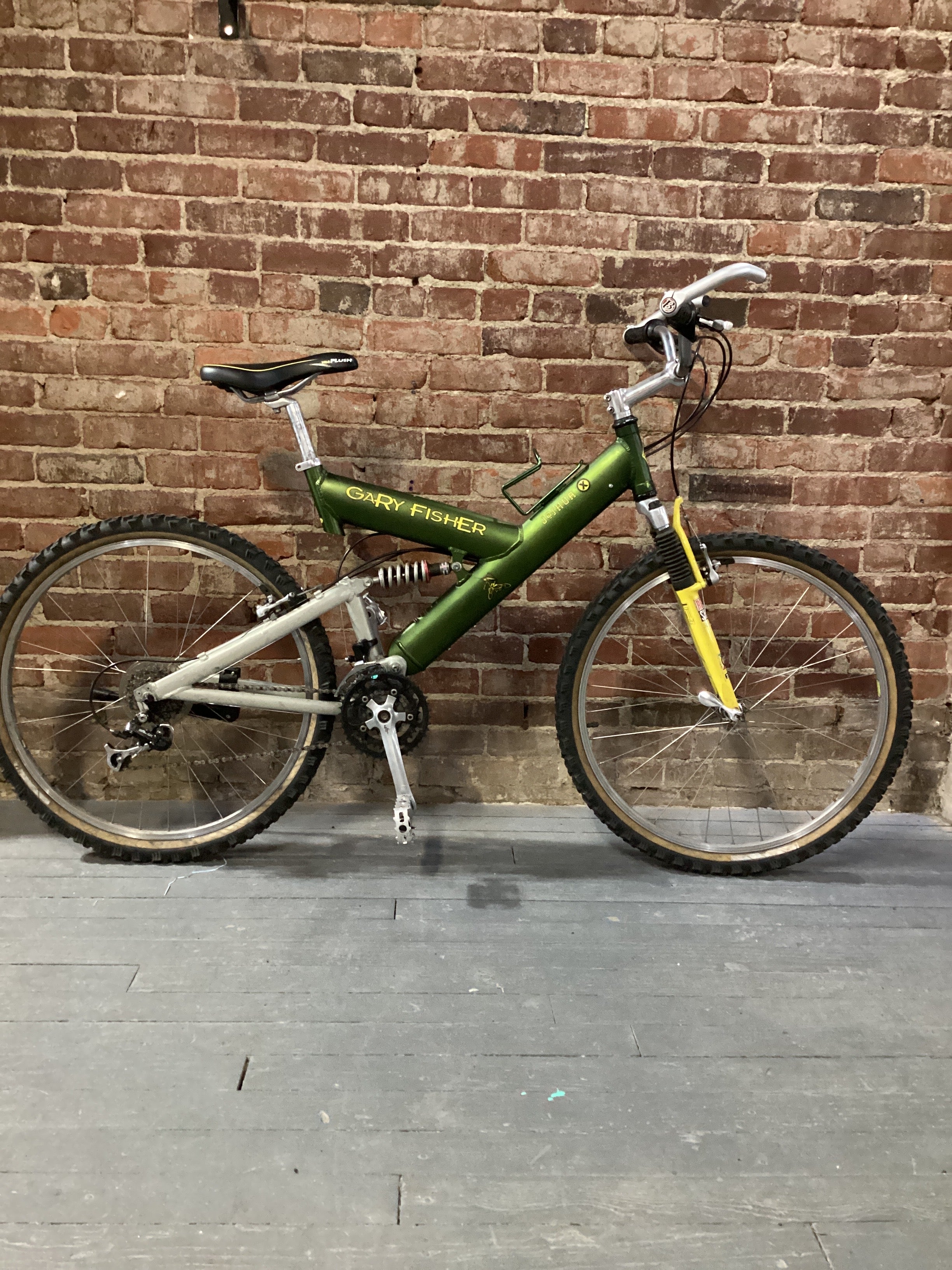 Gary Fisher Joshua Full Suspension Mountain Bike Used: Gary